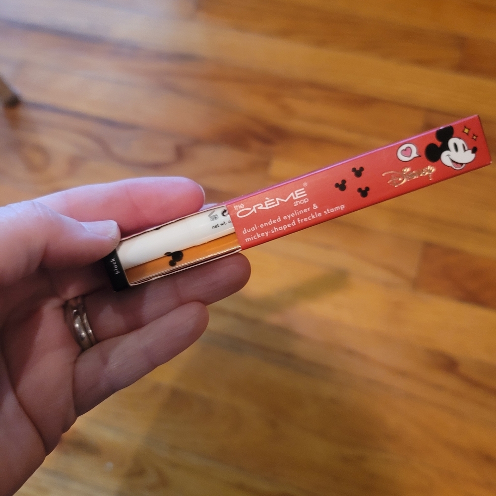 New The Creme Shop Dual Ended Eyeliner & Freckle Mickey Shaped Stamp in Black